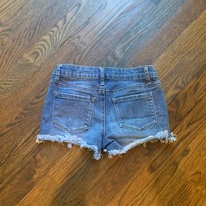 Girls pinc & tractr jean shorts size 10 (M)